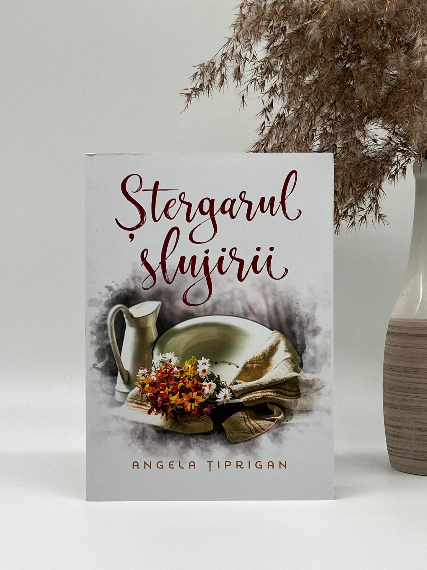 Ștergarul slujirii -
Țiprigan Angela